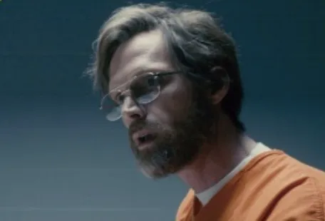 Paul Battany <br> Série: Manhunt: Unabomber